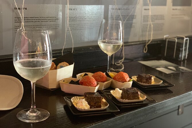 Basque Best Bites - #1 Food & Wine tour of Bilbao - Moving through Bilbao’s Old Town bars