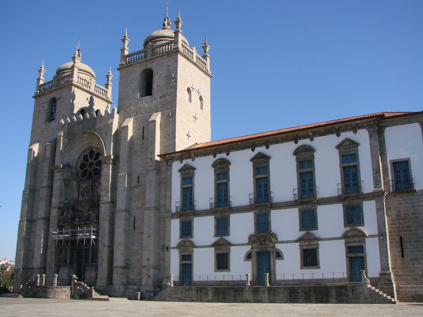 Best of Porto Guided Tour: Cruise & Wine Tasting - How much walking and bus time should you expect?