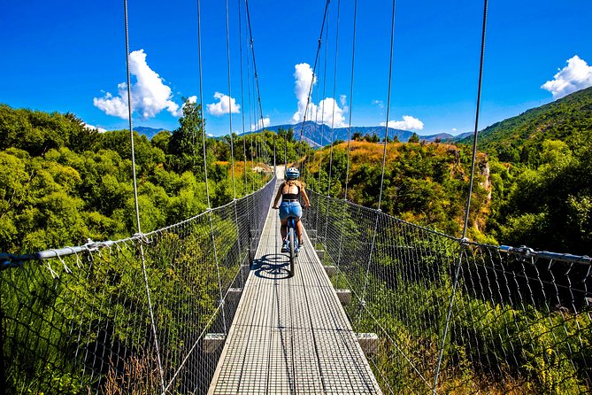 Bike & Wine Tour: Arrowtown to Valley of the Vines - From Queenstown to Arrowtown’s gold-rush streets