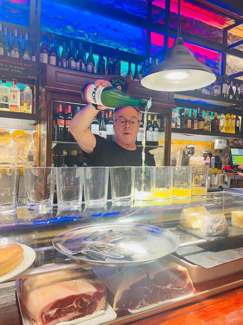 Bilbao’s #1 Food & Wine Experience - The first pintxos: learning how Bilbao eats