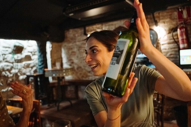Bohemian Barcelona Neighborhood Evening Tapas & Wine Tour - Practical details that affect your evening