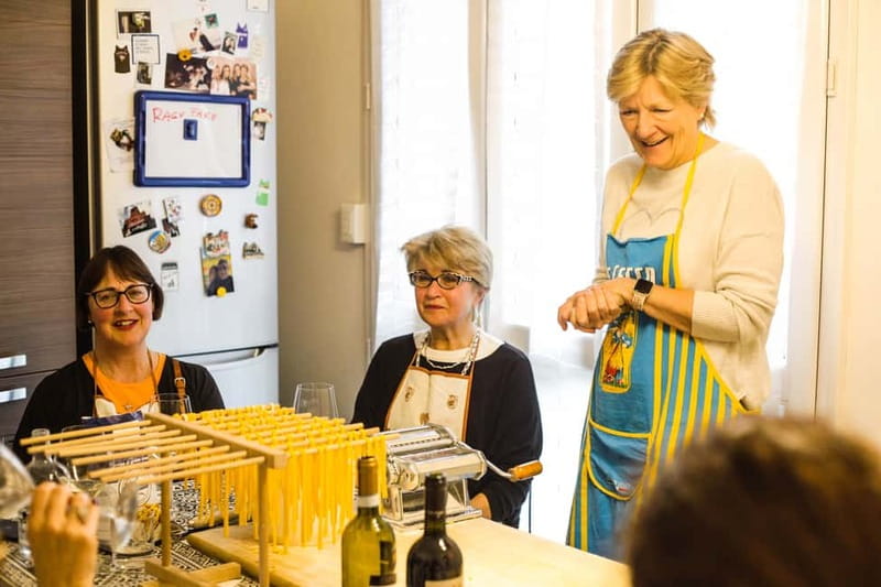 Bologna: 3 Pastas, Tiramisu and Unlimited Wine Tasting - Ragù and cherry tomato sauce