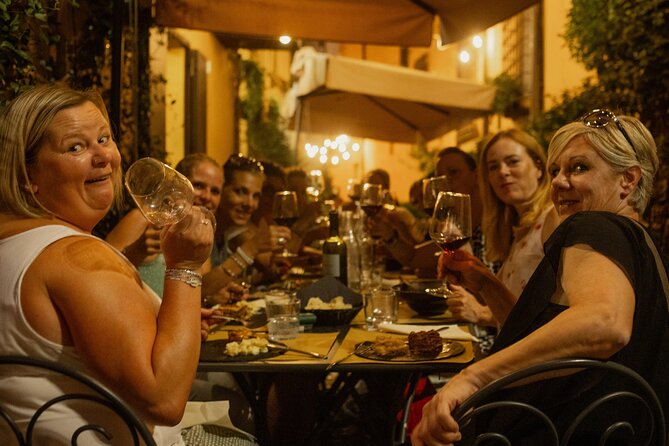 Bologna: Dinner, Wine & Tastings Walking Tour - Pasta and lasagna, Bologna’s main course
