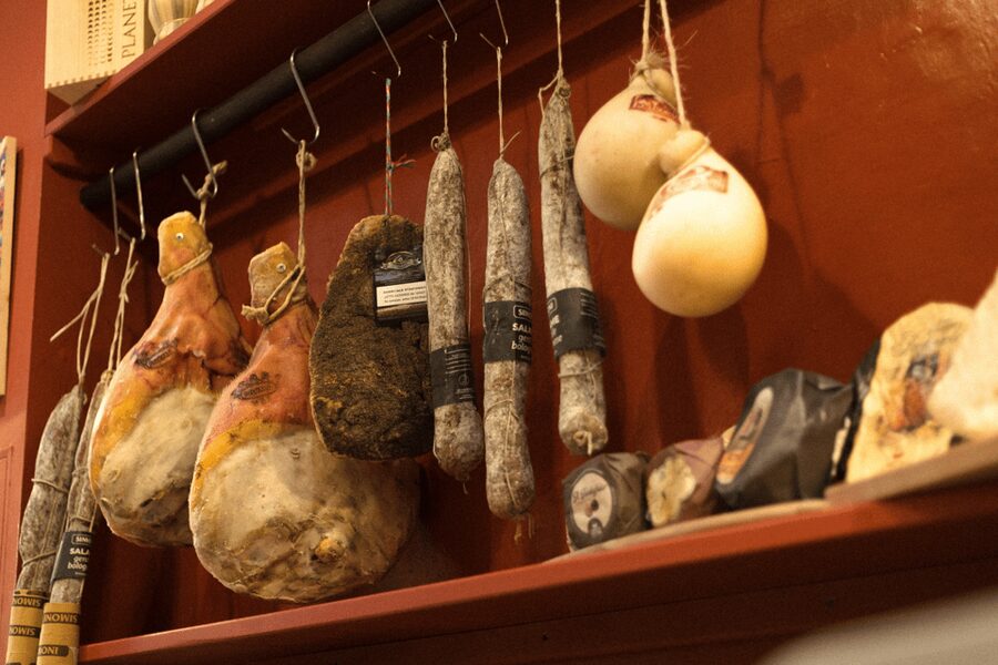 Bologna: Food and Wine Tasting with Interactive Game - Key points to know before booking