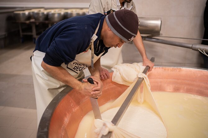Bologna Food Valley: Factory tasting, Wines & traditional Lunch - Formigine and the craft of Parmigiano Reggiano