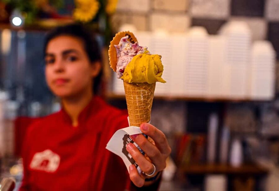 Bologna: Local Food Tour with Authentic Tastings and Wine - Choosing between the 2-hour and 3-hour routes