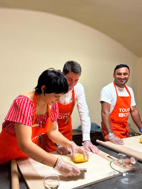 Bologna: Pasta Cooking Class, Ragu, Spritz, Wine & Gelato - Starting with piadina, mortadella, and Pignoletto