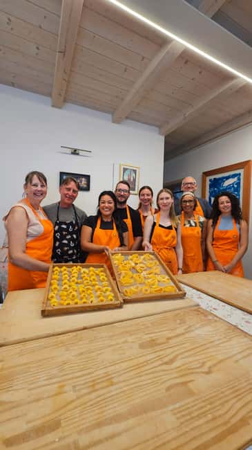 Bologna: Pasta Cooking Class, Ragu & Wine with Local Host - Making pasta the Emilian way