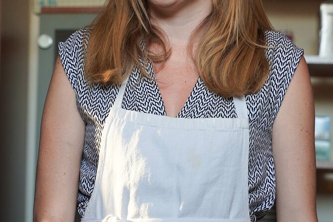 Bologna: Tagliatelle & Ragù Home Cooking Class with wine - The strengths of a real home setting