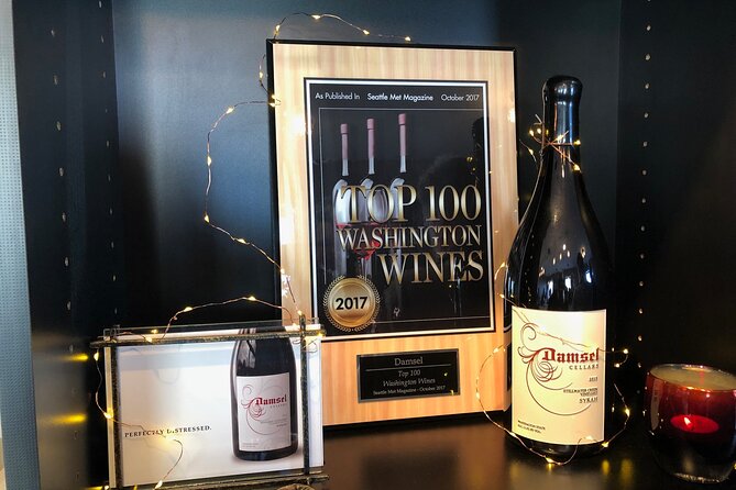 Bon Vivant Woodinville Wine Tasting Tour - Stop two: lunch with a glass in hand