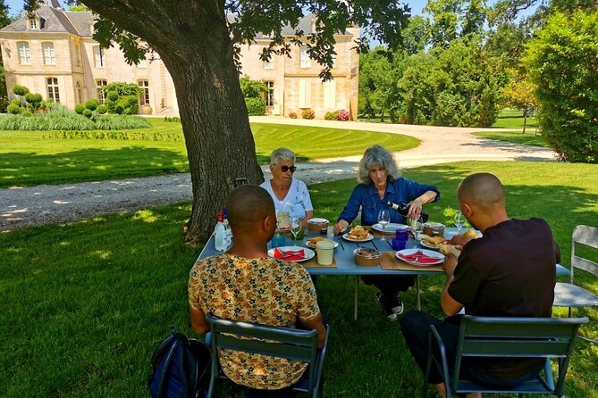 Bordeaux Full Day Wine Tour - 3 Wineries & Gourmet Picnic Lunch - What the small group changes