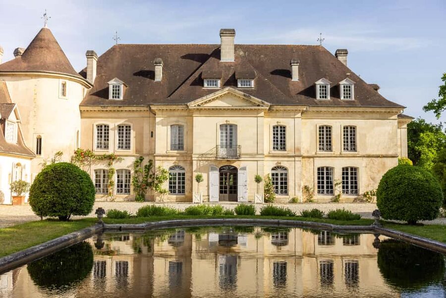 Bordeaux Full Day Wine Tour - 3 Wineries & Picnic Lunch - Leaving Bordeaux for Graves and Pessac-Léognan