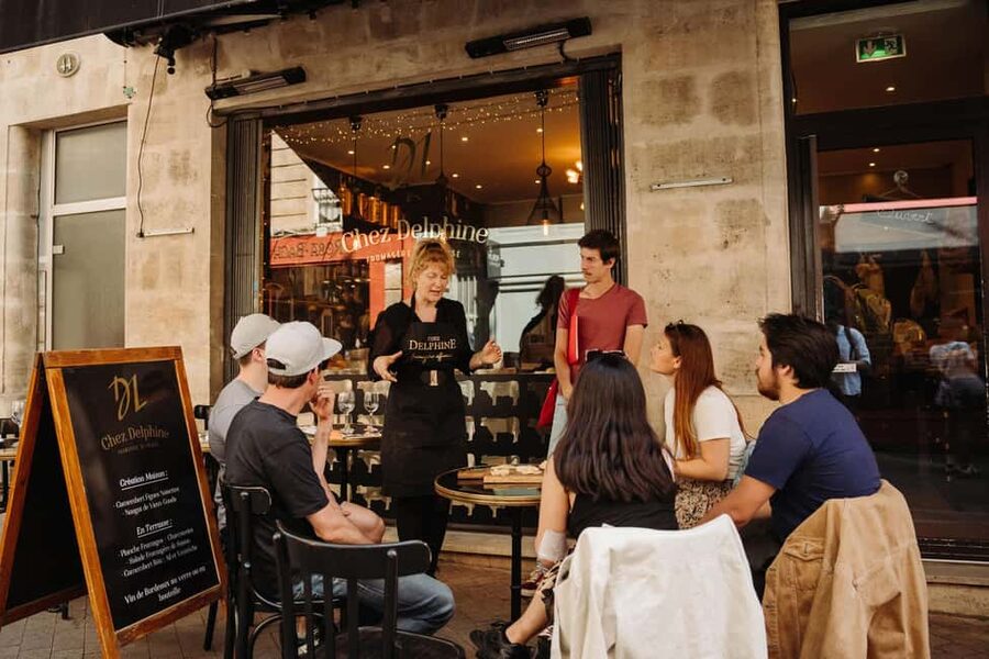 Bordeaux: Guided Food and Wine Tour with Tastings - Fresh croissants at Boulangerie Louis Lamour