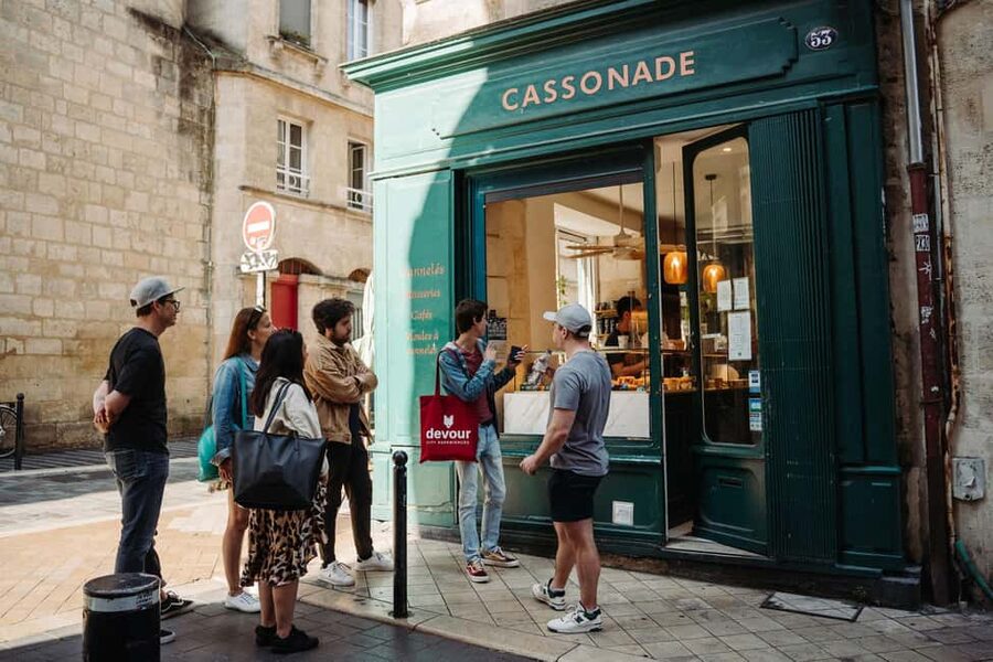 Bordeaux: Guided Food and Wine Tour with Tastings - Chocolate since 1915 in the Triangle d’Or