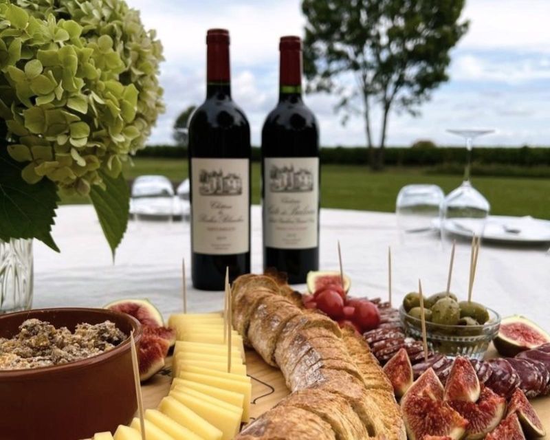Bordeaux: Médoc & St-Emilion Wine 3 châteaux with lunch - Meeting at the Monument aux Girondins