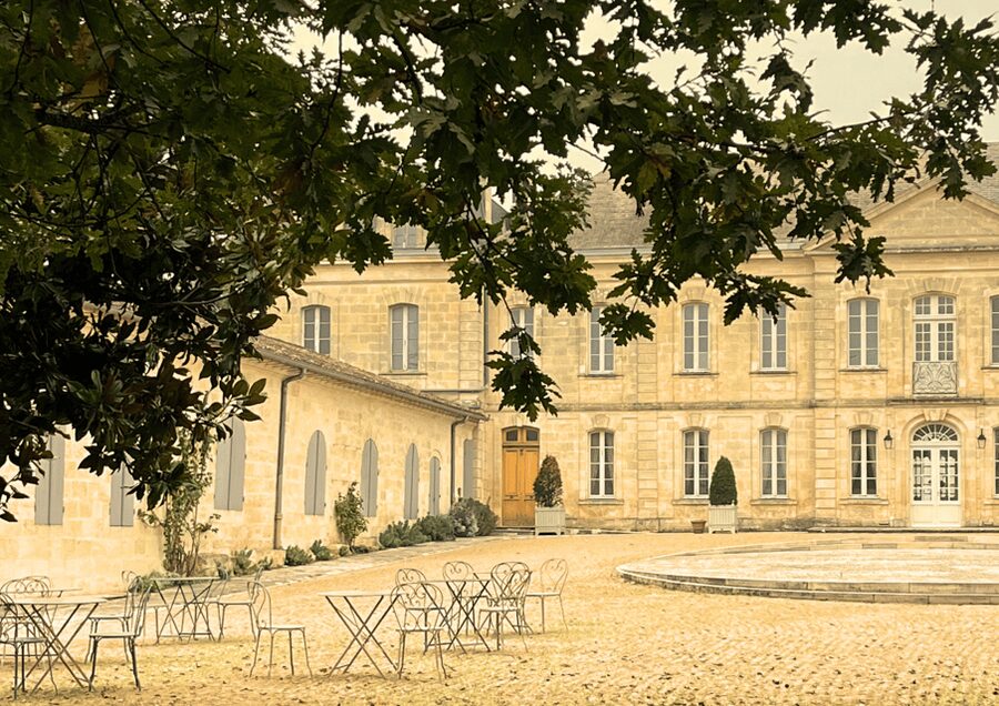 Bordeaux : Unforgettable Saint Emilion Half Day Wine Tour - The 45-minute ride through Saint-Émilion and Pomerol