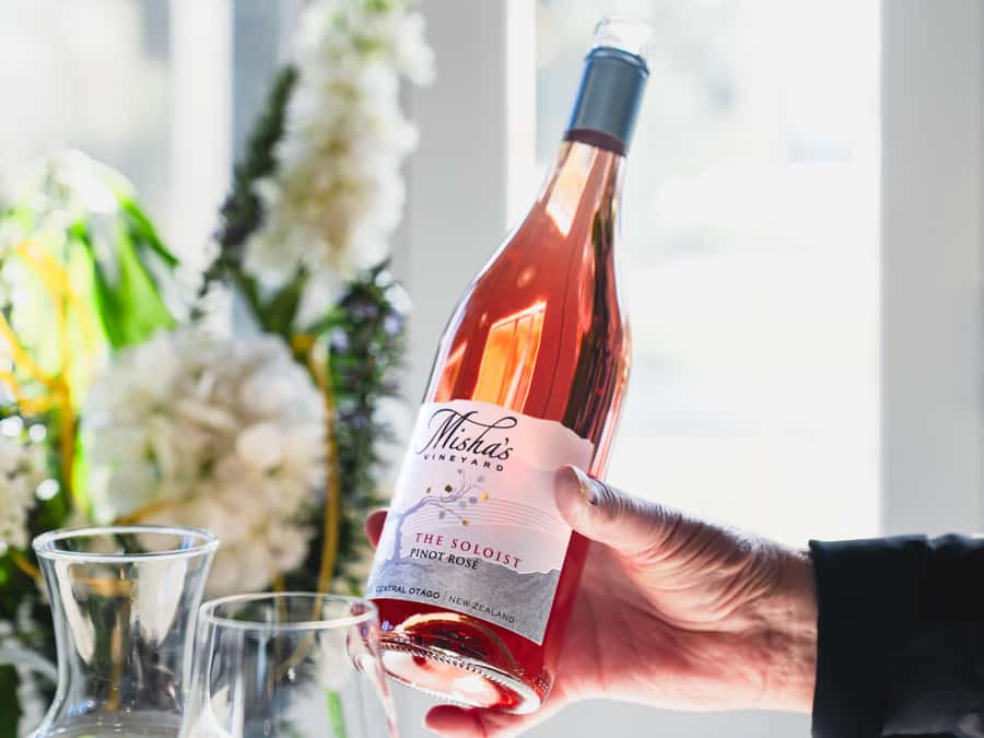 Boutique Winery Half-Day Tour & Vineyard Platter-Style Lunch - What the small group changes