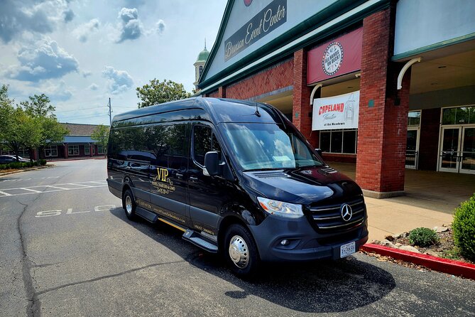 Branson VIP Wine Tasting and Dinner Tour - Who should book this Branson outing?