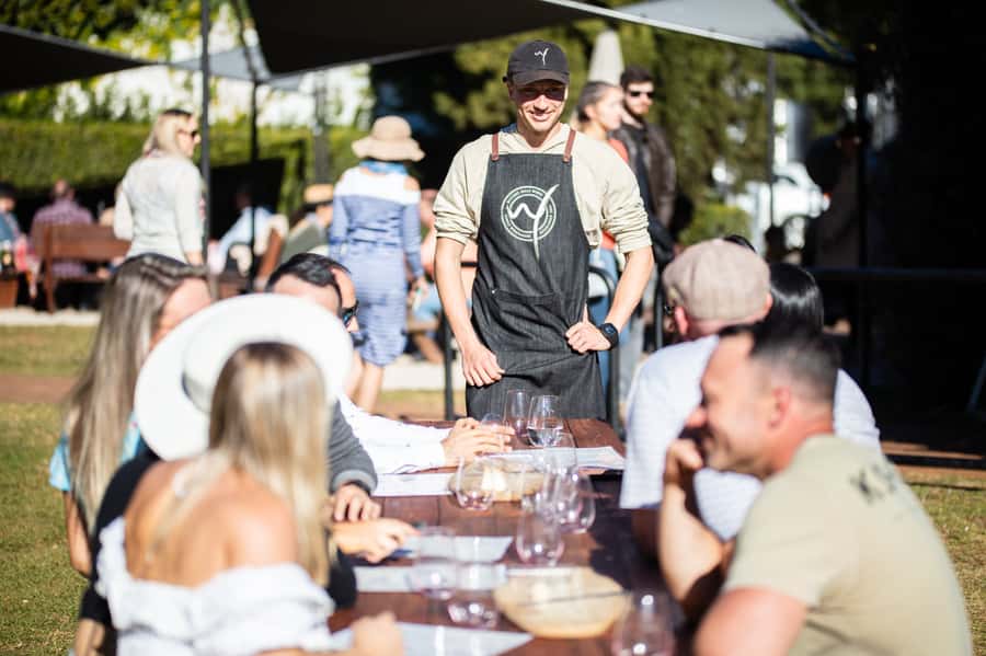 Brisbane: Boutique Winery Tour with Gourmet Lunch - Lunch at a winery, with time to pause