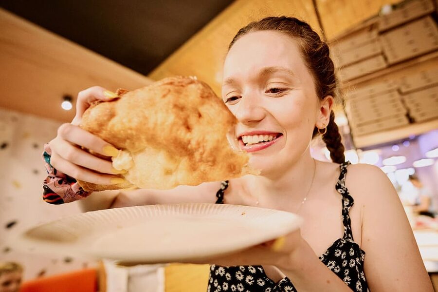 Budapest: Guided Food Tour with Wine, Beer, and Shots - Key points at a glance