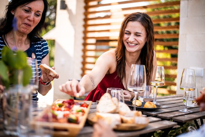 Budapest Half-Day Wine Tour: 3 Family Wineries, Meal & Pálinka - What you will taste in Etyek