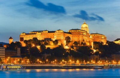 Unlimited Prosecco and Wine Sightseeing Cruise
