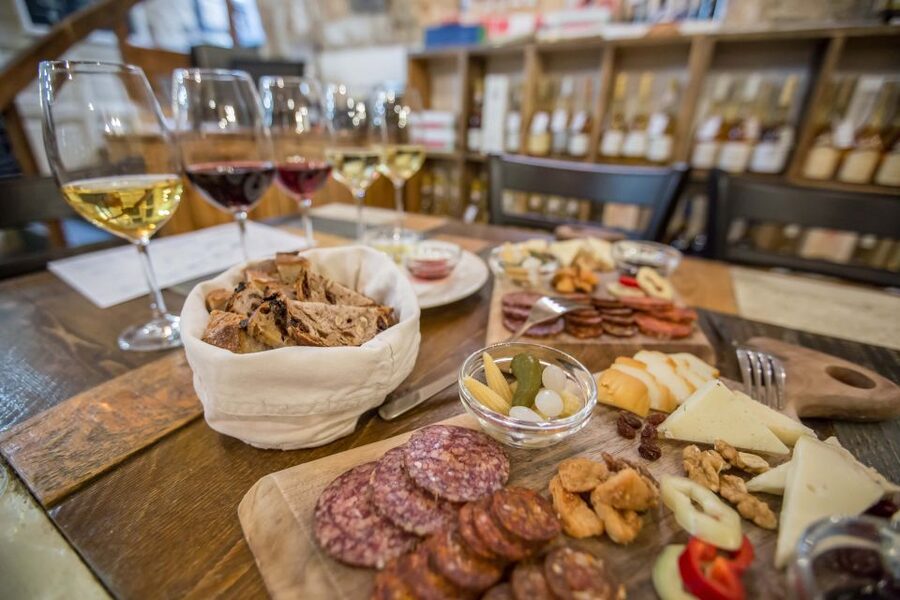 Budapest: Wine, Cheese, and Charcuterie Tasting - Key points to know before booking