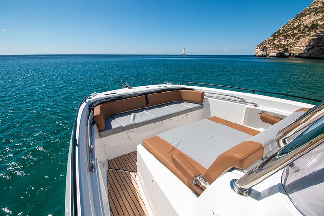 Cagliari 3 Hours Luxury Motorboat Tour - Wine and Snorkeling - Small details that can improve your day