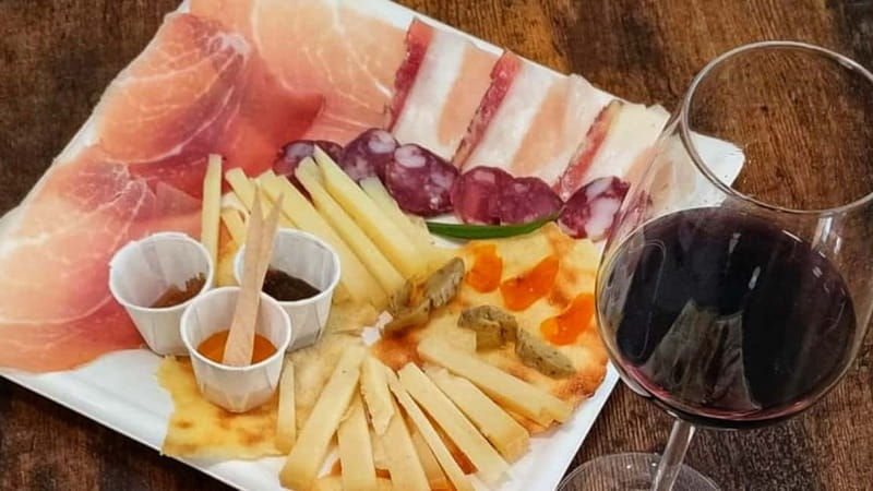 Cagliari: Food and Wine Tasting Experience - How the Tasting Unfolds
