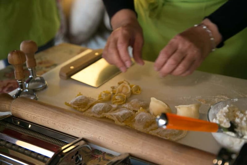 Cagliari Home Cooking Class: Pasta, Wine & Sardinian Flavors - The hosts make a difference