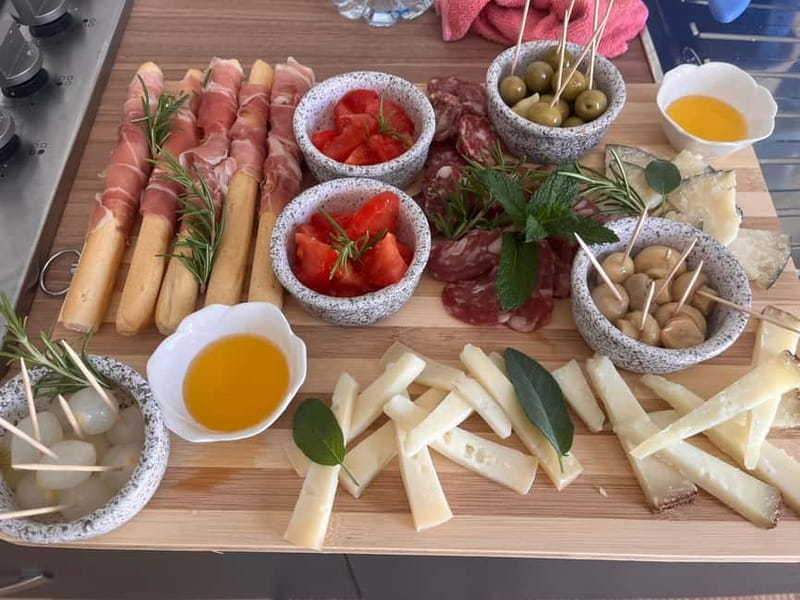 Cagliari Home Cooking Class: Pasta, Wine & Sardinian Flavors - Eating Sardinia beyond the pasta