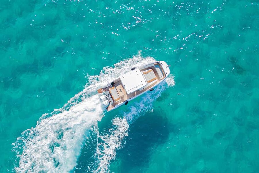 Cagliari: Luxury Motorboat Tour with 3 Swim Stops & Wine - Cala Fighera and the best underwater time