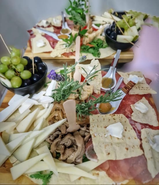 Cagliari Old Town: Wine Tasting and local products - Important distinction: this is not an old-town walking tour