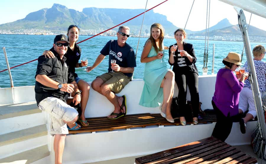 Cape Town: 1-Hour Pre-Sunset Champagne Cruise - A Short Cruise With a Big Cape Town View