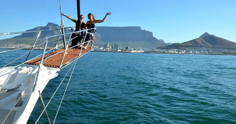 Cape Town: 1-Hour Pre-Sunset Champagne Cruise - Table Mountain From the Atlantic Side