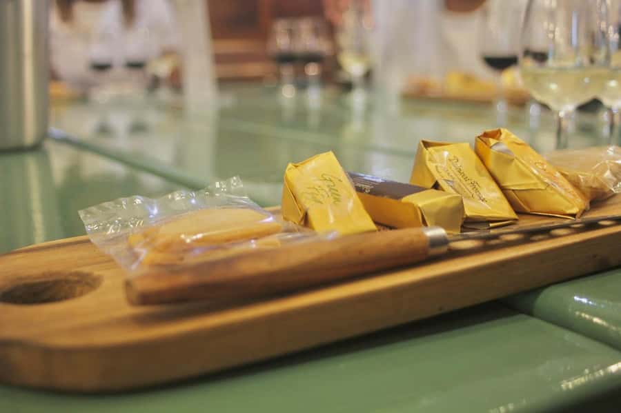 Cape Town: Guided Winelands Tour & Tasting in Stellenbosch - Zevenwacht Wine Estate: start with the cellar