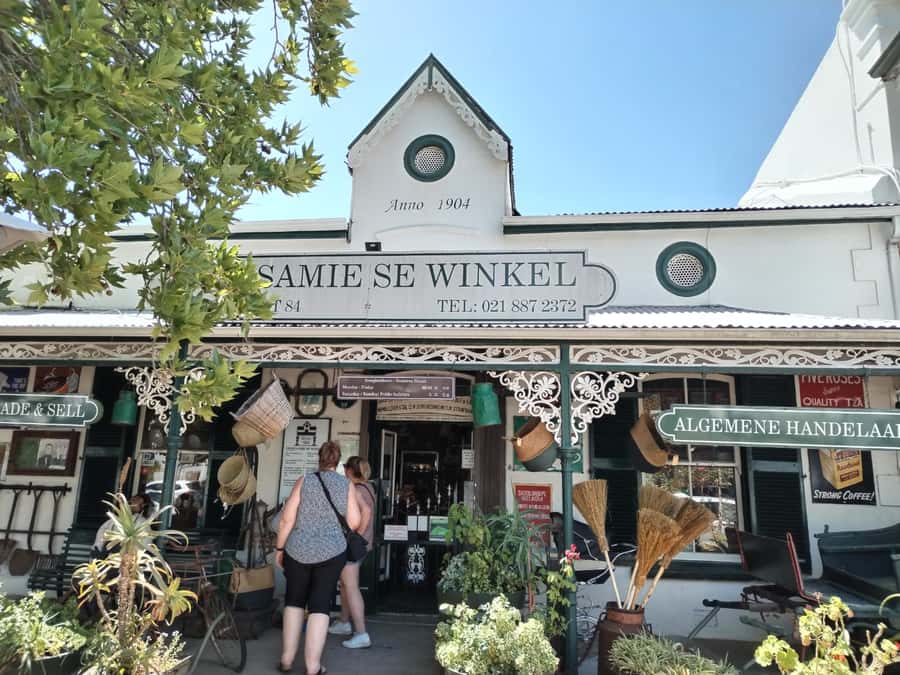 Cape Town: Stellenbosch, Franschhoek, Wine Tasting and Tram - Zevenwacht starts the morning with cheese and wine