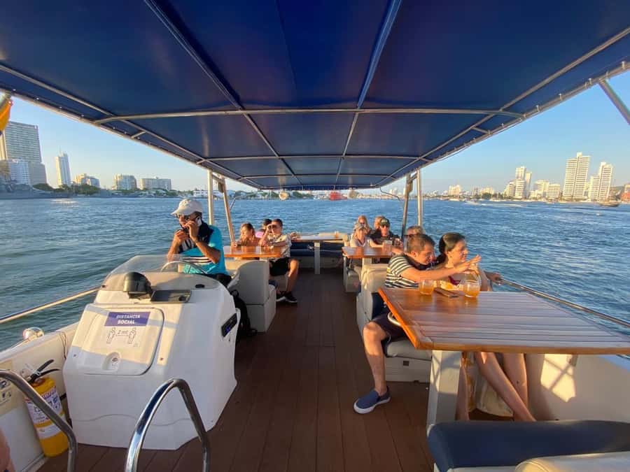 Cartagena: Cruise by the Bay with Dinner and Wine - Is the $70 Price Good Value?