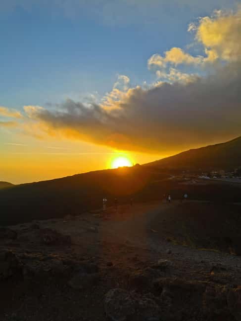 Catania: Mount Etna Sunset Trekking with Wine Tasting - Old lava flows and the road to the Bove Valley