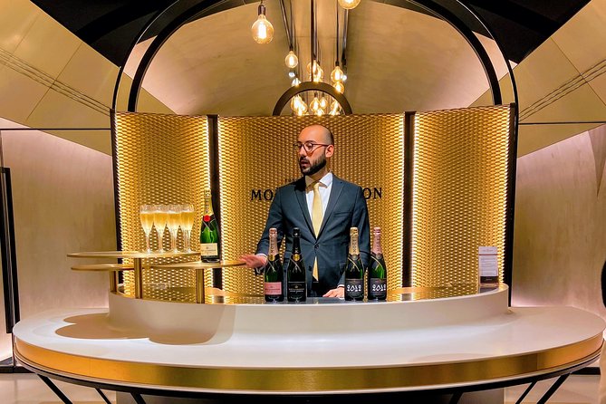 Champagne Day Trip from Paris with 8 Tastings & Lunch - Leaving Paris with croissants and a wine lesson