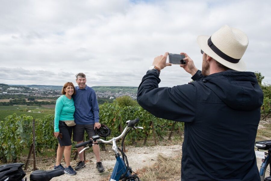 Champagne: E-Bike Champagne Day Tour with Tastings and Lunch - Riding through the UNESCO-listed vineyards