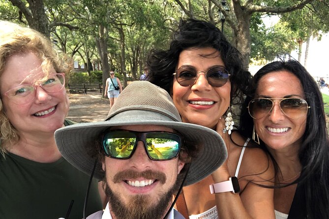 Charleston Women and Wine Tour - Timing, walking, and the small-group format