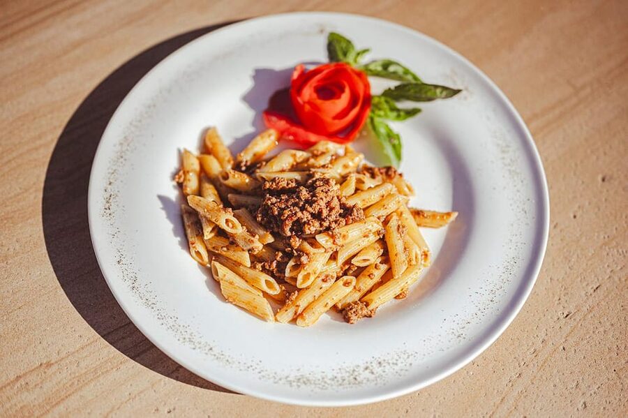Chianti: Lunch with Wine Tasting at Poggio ai Laghi Winery - Key points to know before booking