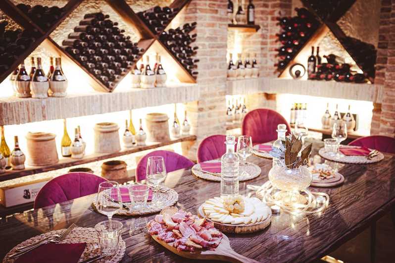 Chianti: Lunch with Wine Tasting at Poggio ai Laghi Winery - The Donna Ava story and the art on the bottles