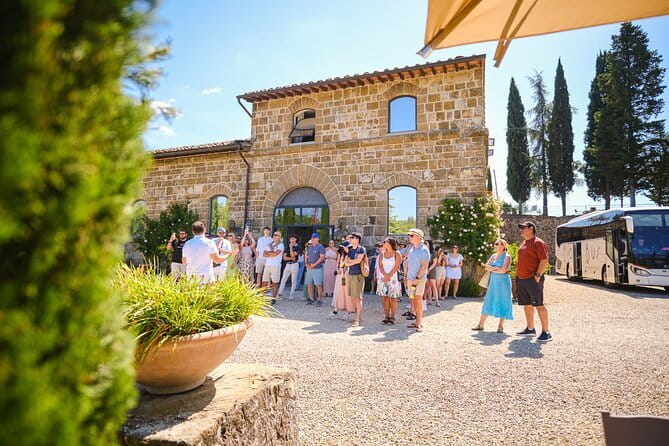 Chianti Vineyards Escape from Florence with Two Wine Tastings - Second estate: a different style of tasting