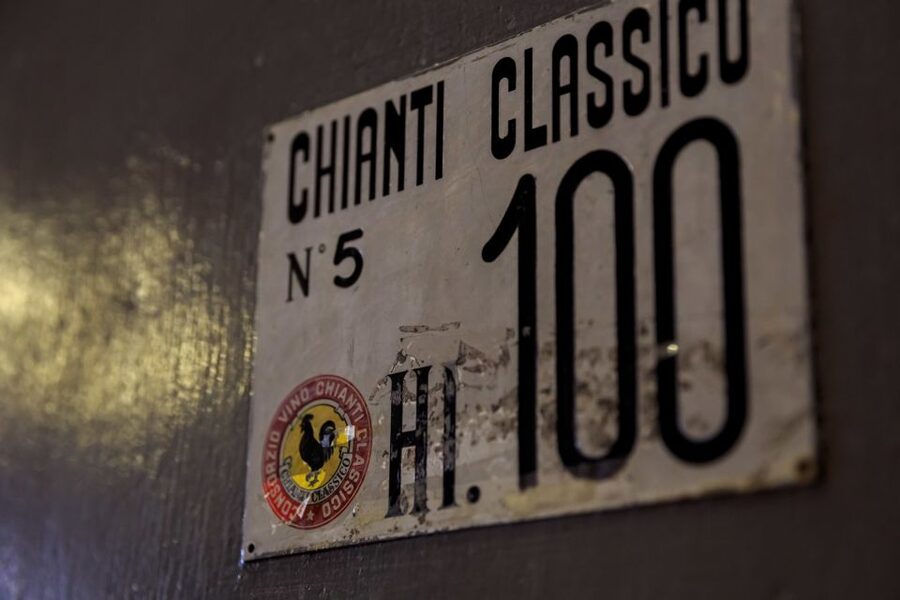 Chianti: Wine and Olive Oil Tasting with Cellar Tour - Who will enjoy this farmhouse visit most?