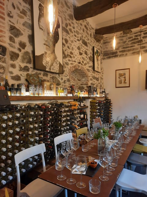 Cinque Terre: Pesto Making Class with Wine and Food Tasting - Finding the cellar by Vernazza station