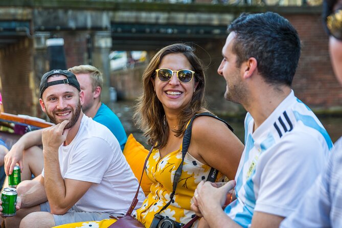 Classic Salonboat Tour in Amsterdam Including Cheese and Wine - Herengracht, Keizersgracht, and canal-house life