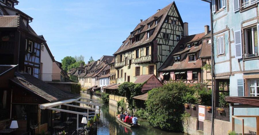 Colmar: Highlights Walking Tour and Wine Tasting - Walking through Colmar’s old town