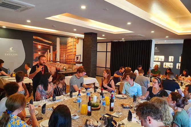 Complete Douro Valley Wine Tour with Lunch, Wine Tastings and River Cruise - Sabrosa and the first winery visit